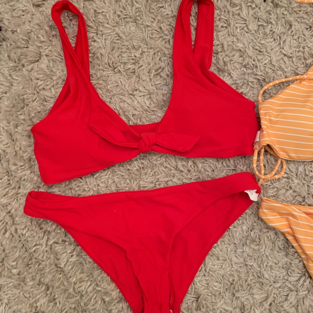 Color Bikinis! - Picture 2 of 4